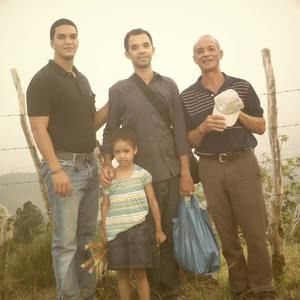 Meet your Posher, Arnaldo nuñez